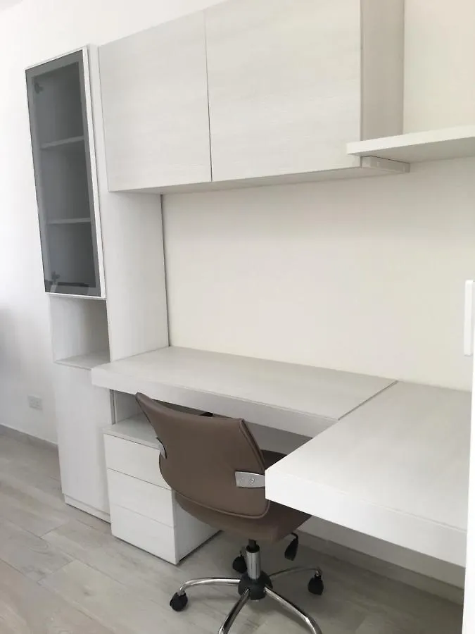 The Penthouse Daire Saint Julian's 0*,  Malta